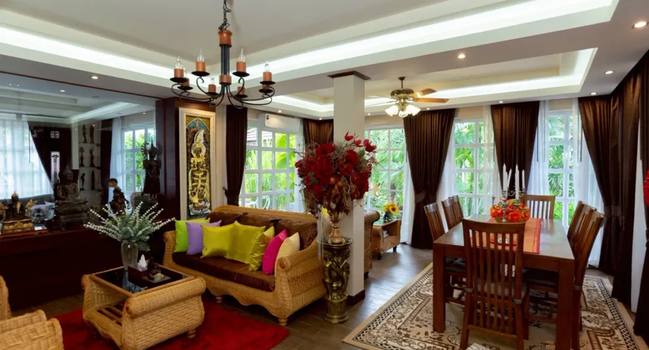 For sale 4 bedrooms villa in Mueang Buriram, Buriram