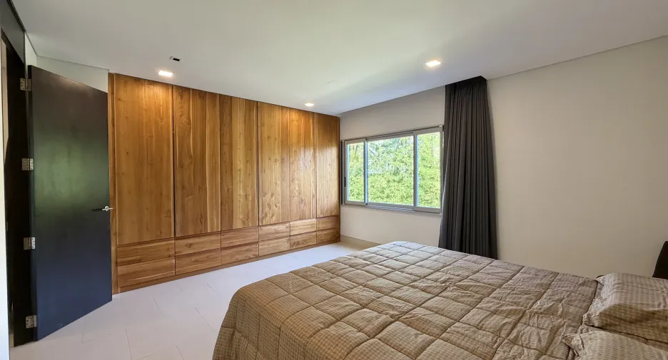 For sale 2 bedrooms condo in Thalang, Phuket