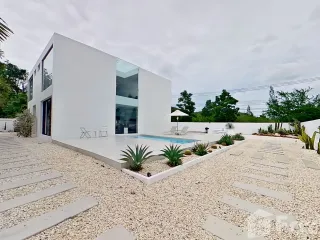 À vendre 4 chambres villa à Hua Hin, Prachuap Khiri Khan