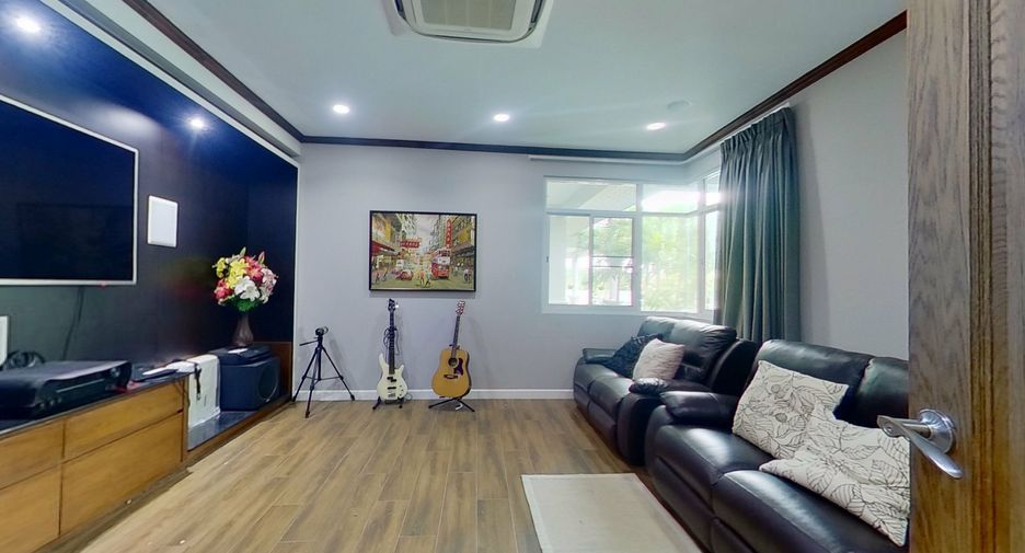 For sale 4 bedrooms villa in Doi Saket, Chiang Mai
