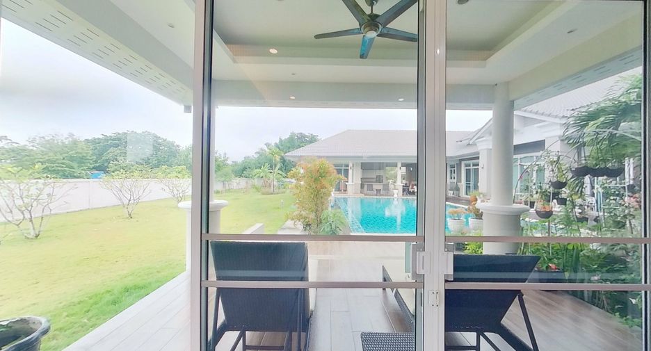 For sale 4 bedrooms villa in Doi Saket, Chiang Mai