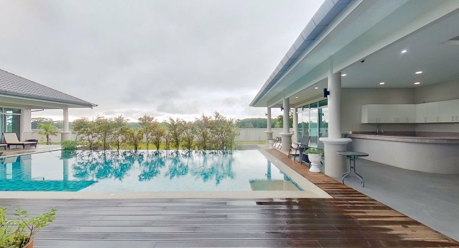 For sale 4 bedrooms villa in Doi Saket, Chiang Mai