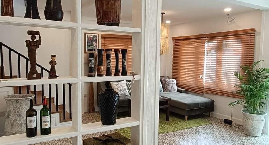 Haus zum Kauf mit 4 Zimmer in San Pa Tong, Chiang Mai