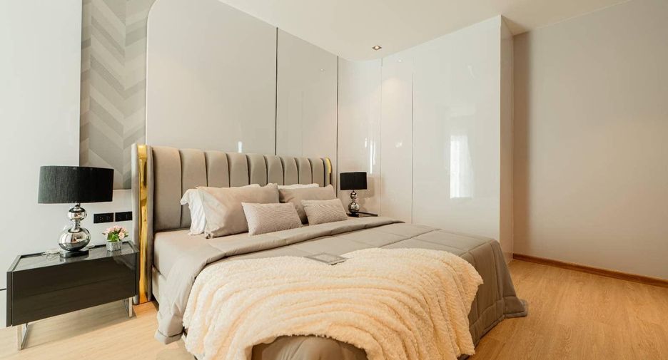 À vendre 4 chambres villa à Huay Yai, Pattaya