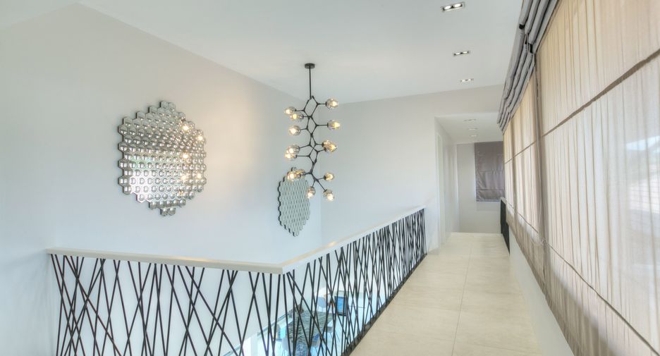 For sale 5 bedrooms villa in Thalang, Phuket