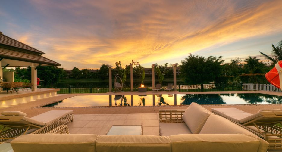 For sale 5 bedrooms villa in Thalang, Phuket