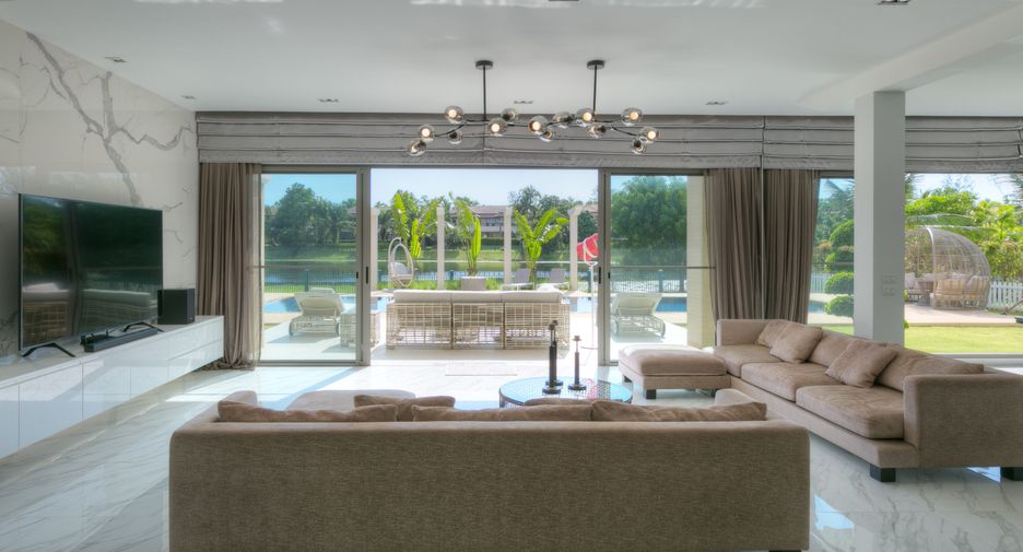 For sale 5 bedrooms villa in Thalang, Phuket