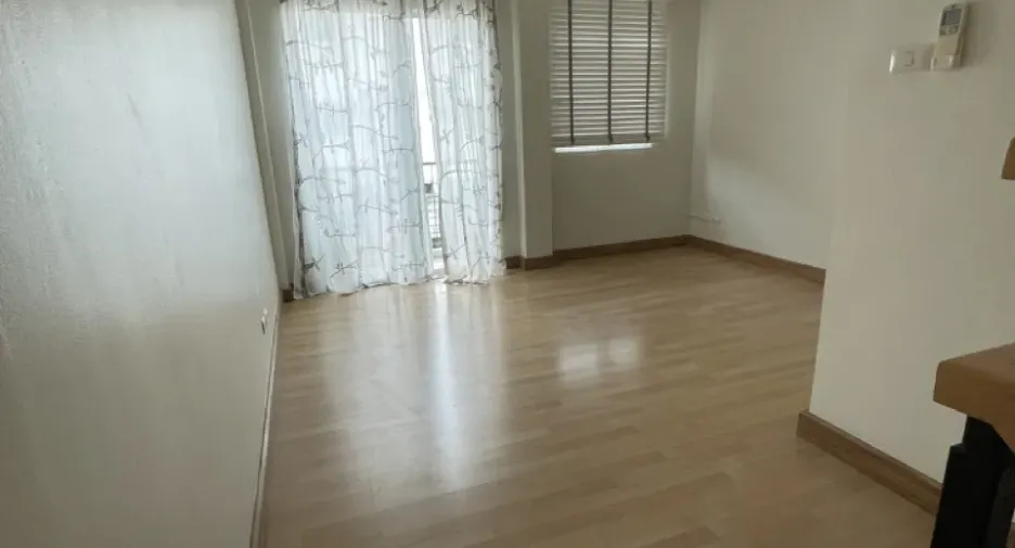 Reihenhaus zum Kauf mit 3 Zimmer in Phra Khanong, Bangkok