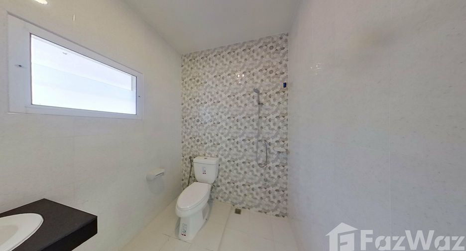 For sale 3 bedrooms house in Saraphi, Chiang Mai