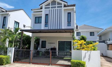Casa en venta de 3 habitaciones en Si Racha, Chonburi