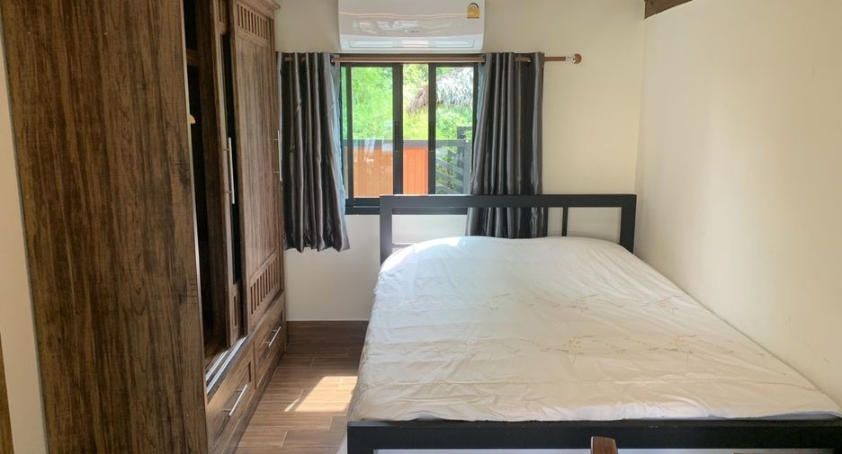 For rent 4 bedrooms villa in Hua Hin, Prachuap Khiri Khan