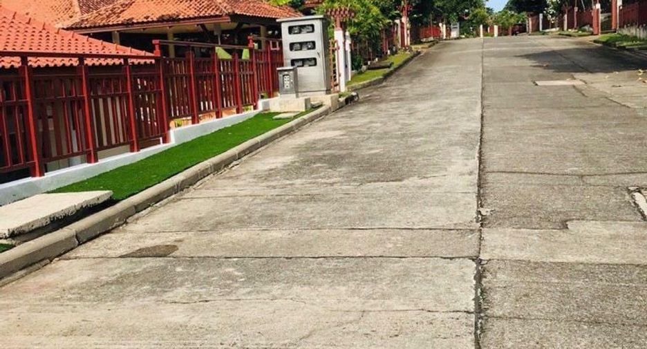ขาย และ ให้เช่า 2 ห้องนอน วิลล่า ใน เมืองภูเก็ต, ภูเก็ต