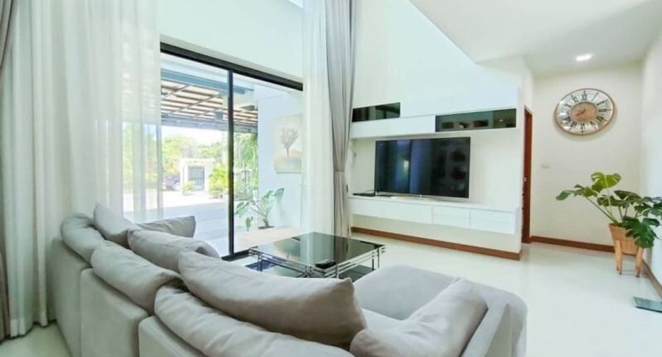 For sale and for rent 4 bedrooms house in Saraphi, Chiang Mai
