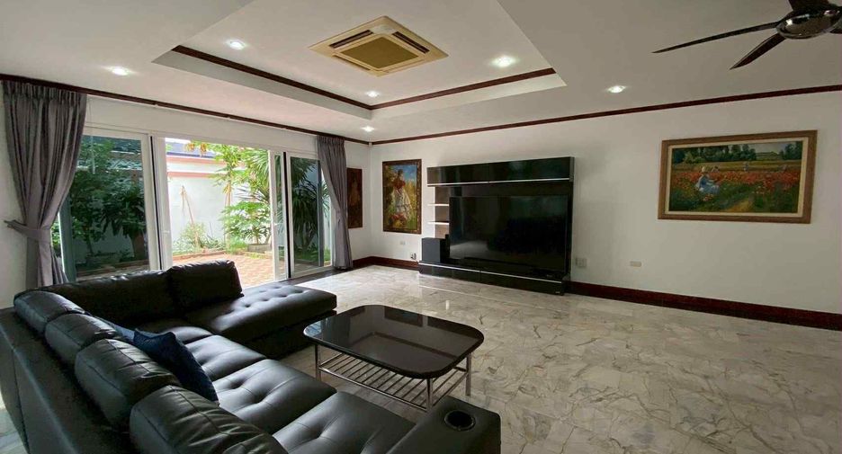 For rent 5 bedrooms villa in Jomtien, Pattaya