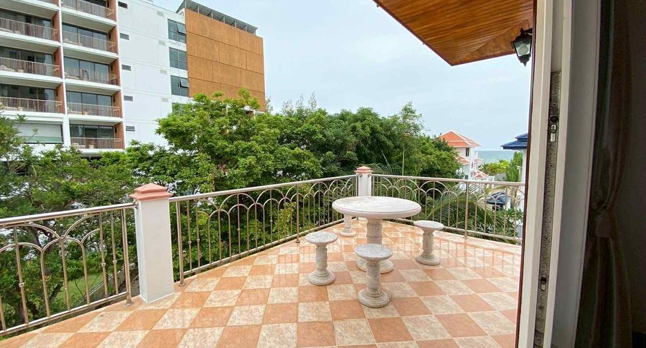 For rent 5 bedrooms villa in Jomtien, Pattaya