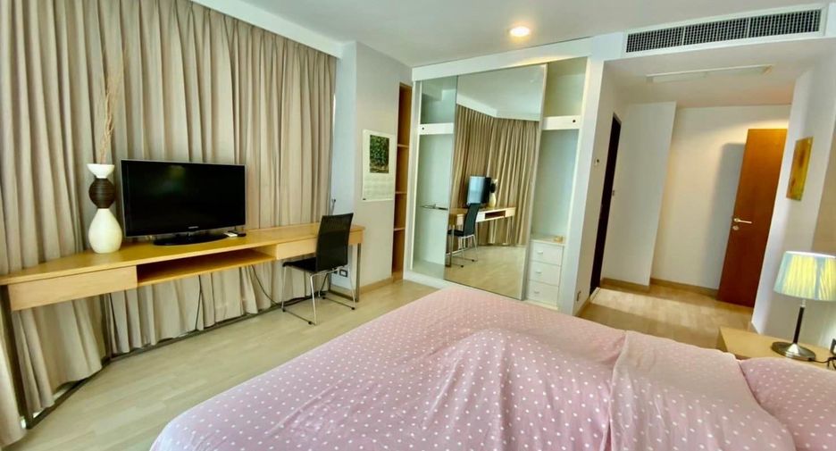 For sale and for rent 2 bedrooms condo in Watthana, Bangkok