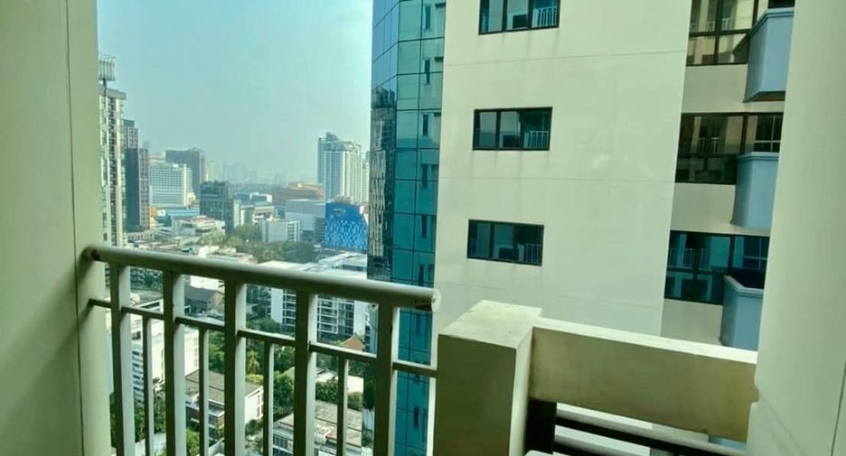 For sale and for rent 2 bedrooms condo in Watthana, Bangkok