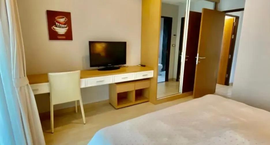 For sale and for rent 2 bedrooms condo in Watthana, Bangkok