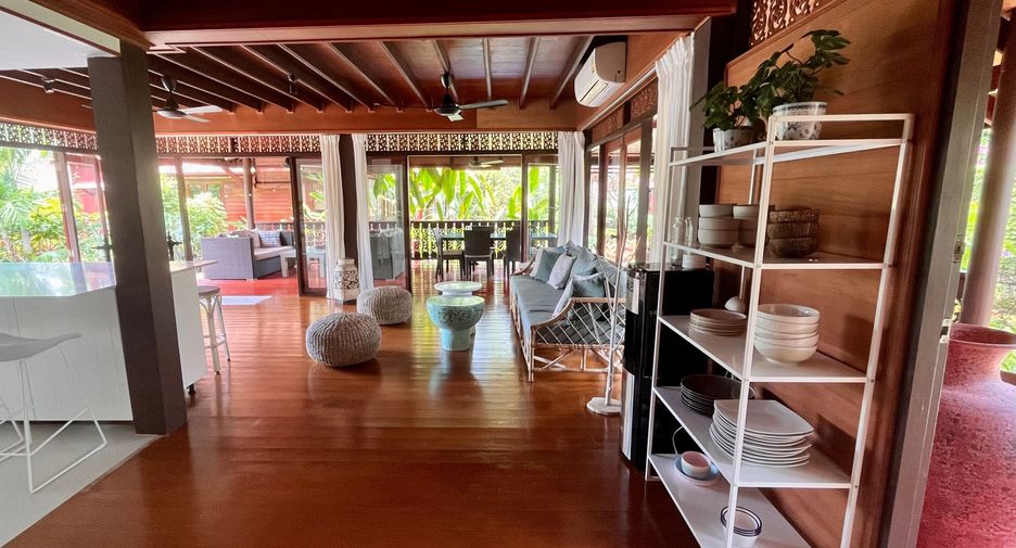 For rent 4 bedrooms villa in Ko Samui, Surat Thani