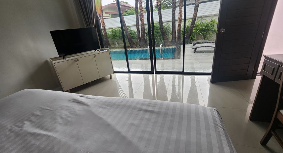 For rent 2 bedrooms villa in Mueang Phuket, Phuket