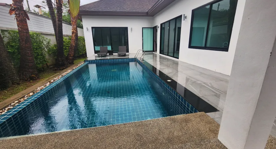 For rent 2 bedrooms villa in Mueang Phuket, Phuket