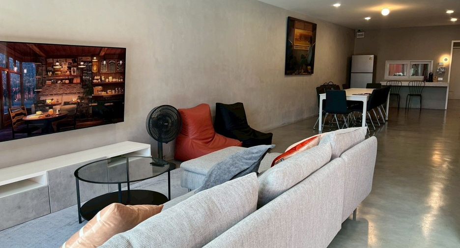 À vendre et à louer 4 chambres villa à Hua Hin, Prachuap Khiri Khan