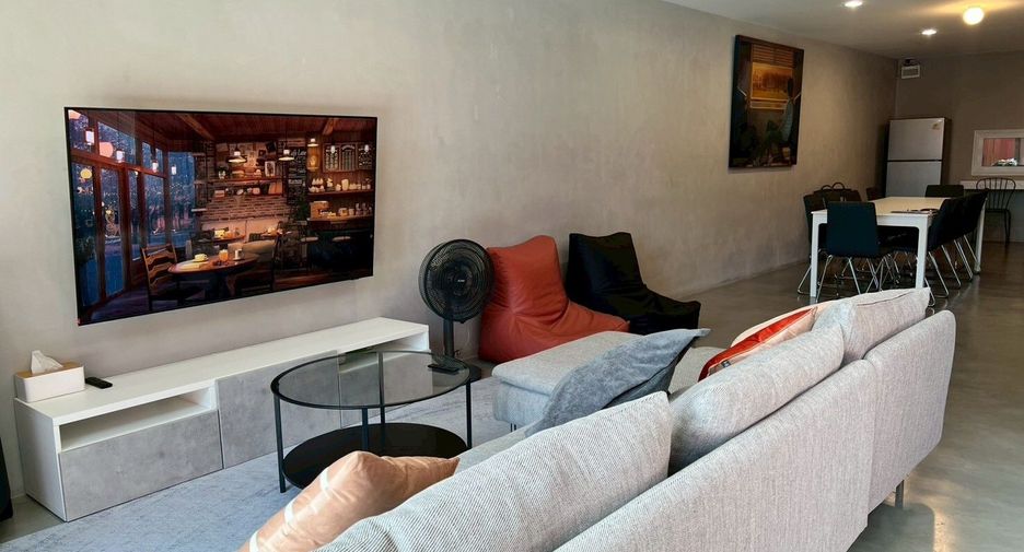 À vendre et à louer 4 chambres villa à Hua Hin, Prachuap Khiri Khan