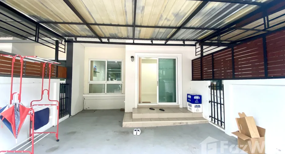 For rent 2 bedrooms townhouse in Mueang Chiang Mai, Chiang Mai