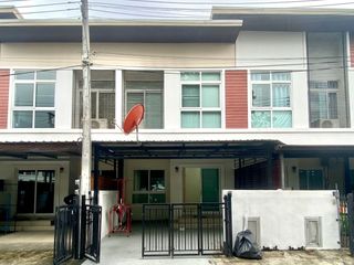 For Rent 2 Bedroom Townhouse In Mueang Chiang Mai