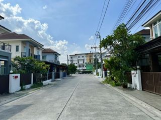 Casa en venta de 3 habitaciones en Khlong Sam Wa, Bangkok