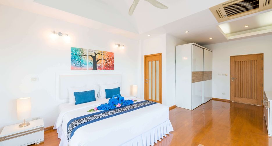 For sale 4 bedrooms villa in Ko Samui, Surat Thani