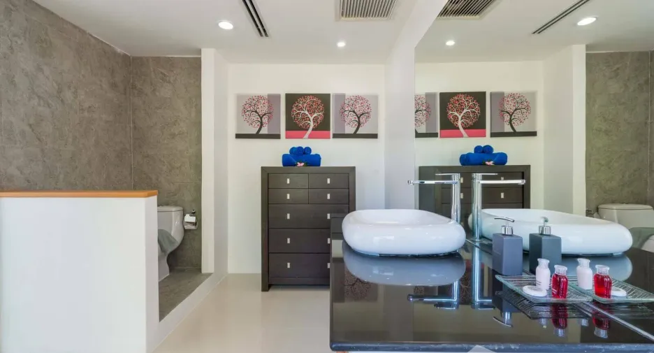 For sale 4 bedrooms villa in Ko Samui, Surat Thani