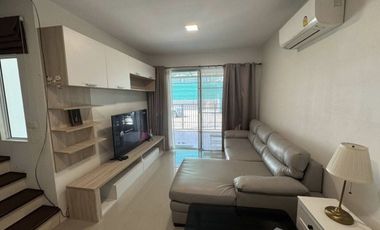 For rent 3 bedrooms townhouse in Mueang Chiang Mai, Chiang Mai