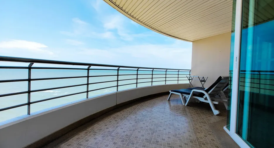 For sale and for rent 2 bedrooms condo in Cha Am, Phetchaburi
