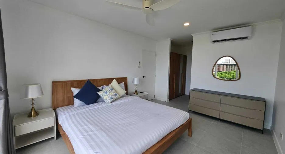 For rent 2 bedrooms condo in Hua Hin, Prachuap Khiri Khan