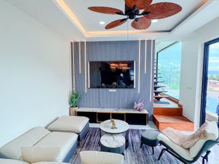 À vendre 4 chambres villa à Ko Samui, Surat Thani