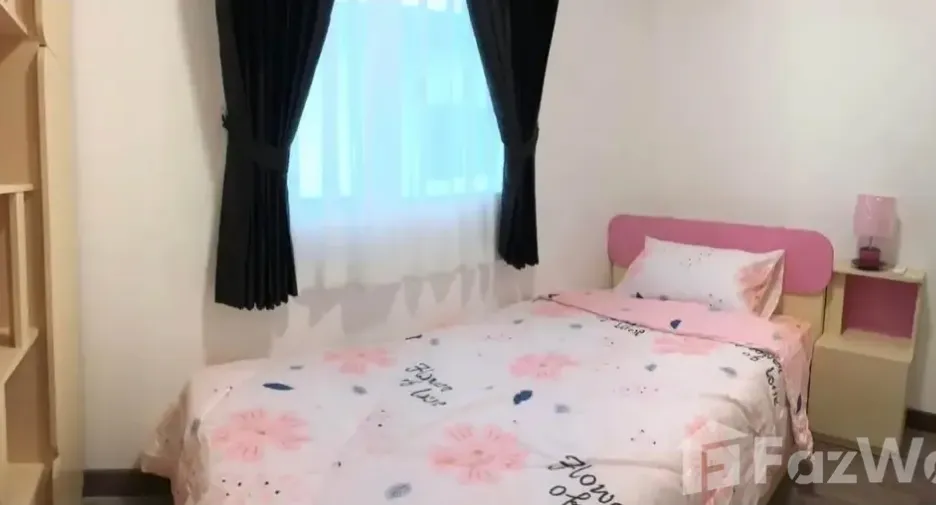For rent 3 bedrooms townhouse in Mueang Chiang Mai, Chiang Mai