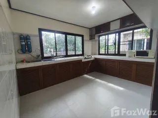 For sale and for rent 5 bedrooms house in Khan Na Yao, Bangkok