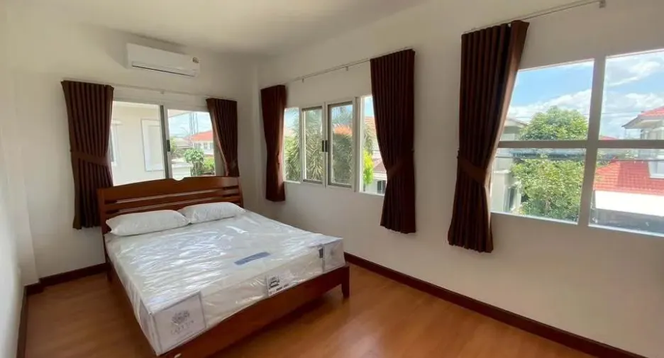 For rent 3 bedrooms house in Bang Bua Thong, Nonthaburi