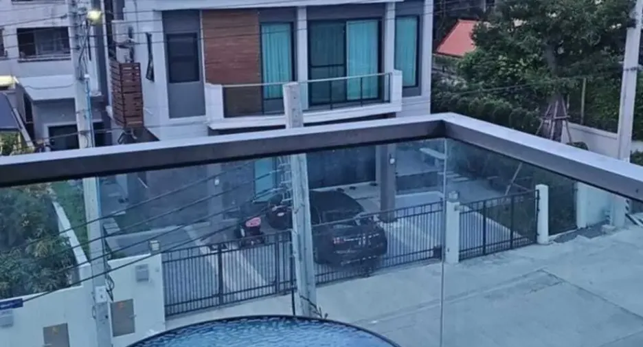À vendre et à louer 7 chambres maison à Prawet, Bangkok
