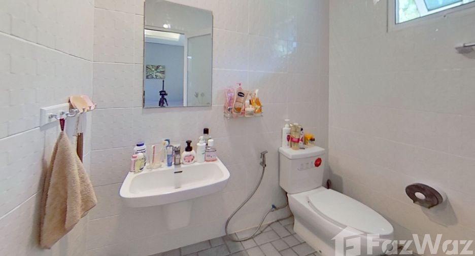 For sale 7 bedrooms villa in San Pa Tong, Chiang Mai