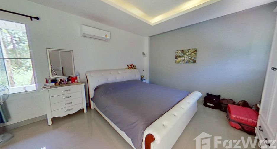 For sale 7 bedrooms villa in San Pa Tong, Chiang Mai