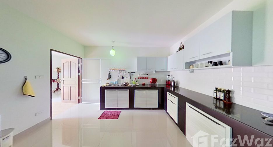 For sale 7 bedrooms villa in San Pa Tong, Chiang Mai