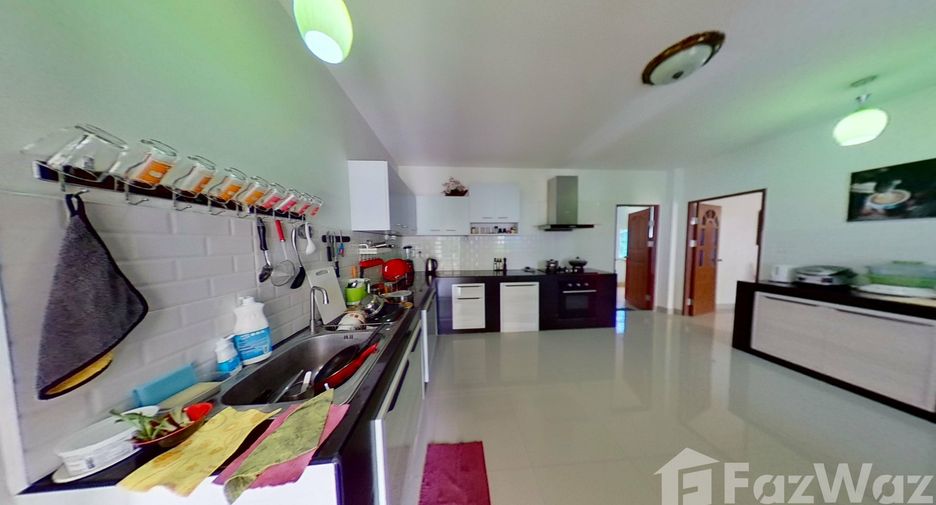For sale 7 bedrooms villa in San Pa Tong, Chiang Mai