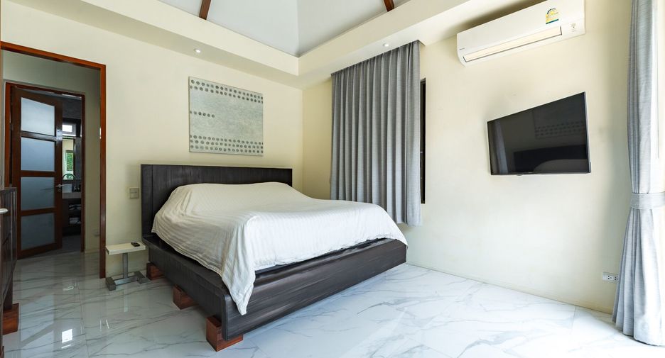 For sale 3 bedrooms villa in Mueang Phuket, Phuket