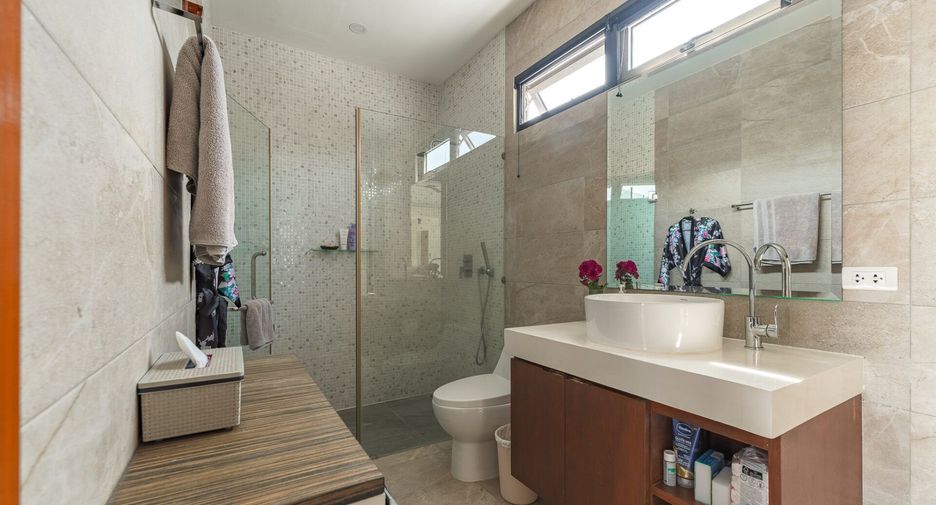 For sale 3 bedrooms villa in Mueang Phuket, Phuket