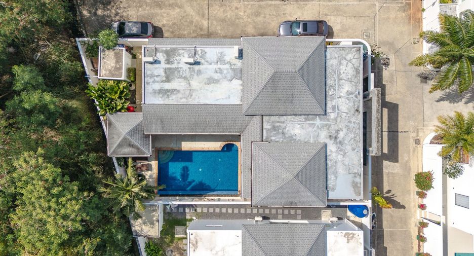 For sale 3 bedrooms villa in Mueang Phuket, Phuket