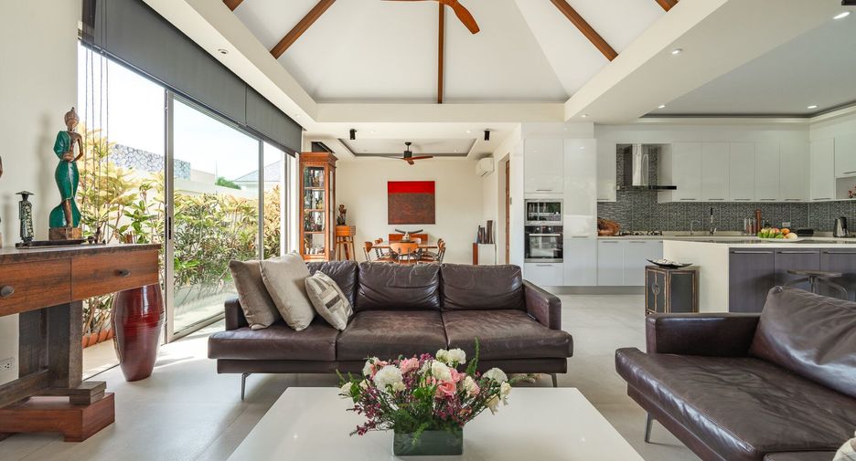 For sale 3 bedrooms villa in Mueang Phuket, Phuket
