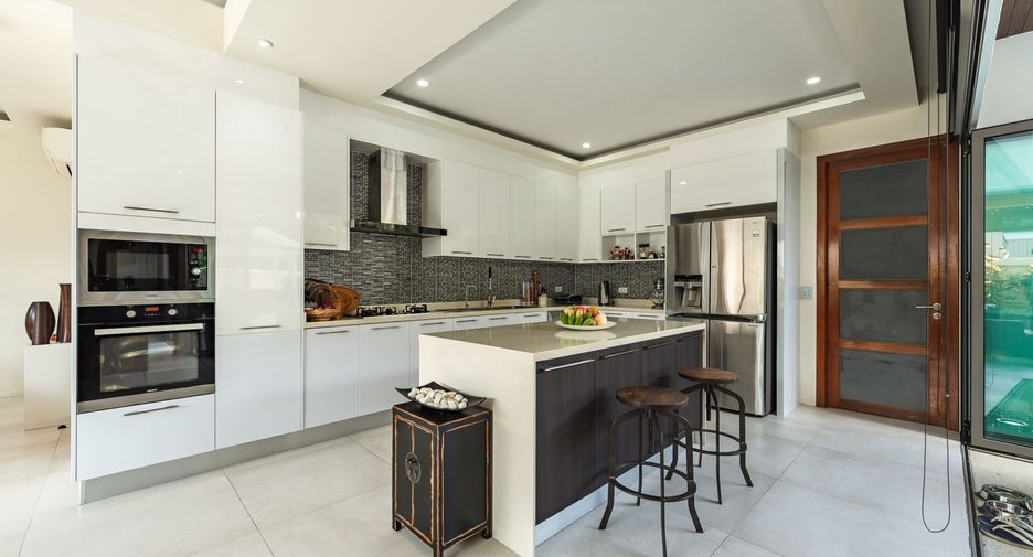 For sale 3 bedrooms villa in Mueang Phuket, Phuket