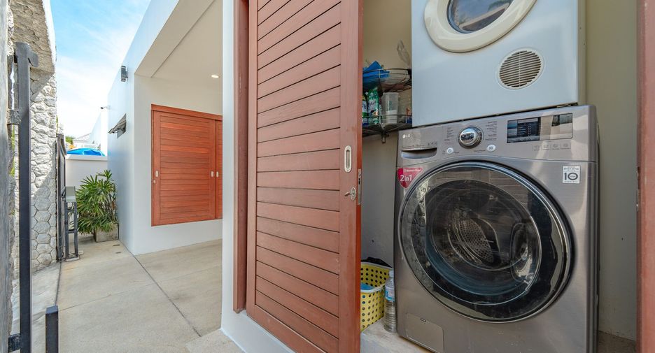 For sale 3 bedrooms villa in Mueang Phuket, Phuket